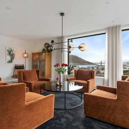 Luxury Downtown With 2 Bedrooms And 2 Bathrooms And Parking Tromsø