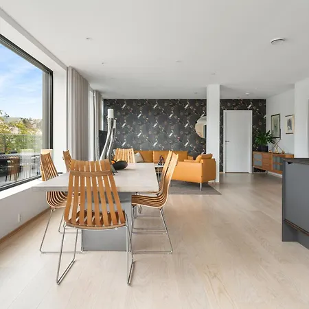 Apartamento Luxury Apartment Downtown Tromso With 2 Bathrooms 2 Bedrooms And Parking *
